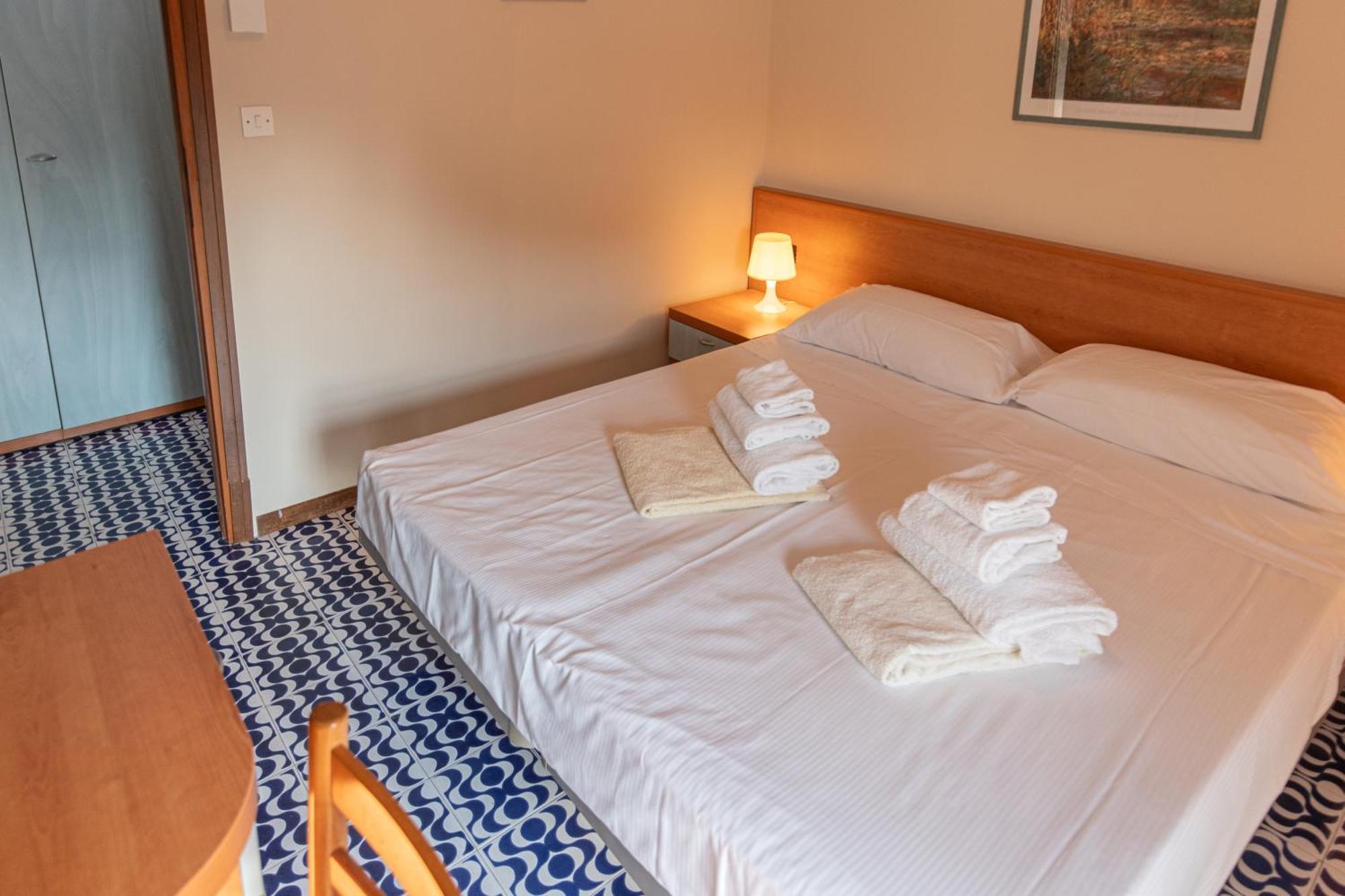 Prestige Garda Home - Ai Cappuccini Peschiera del Garda Bagian luar foto