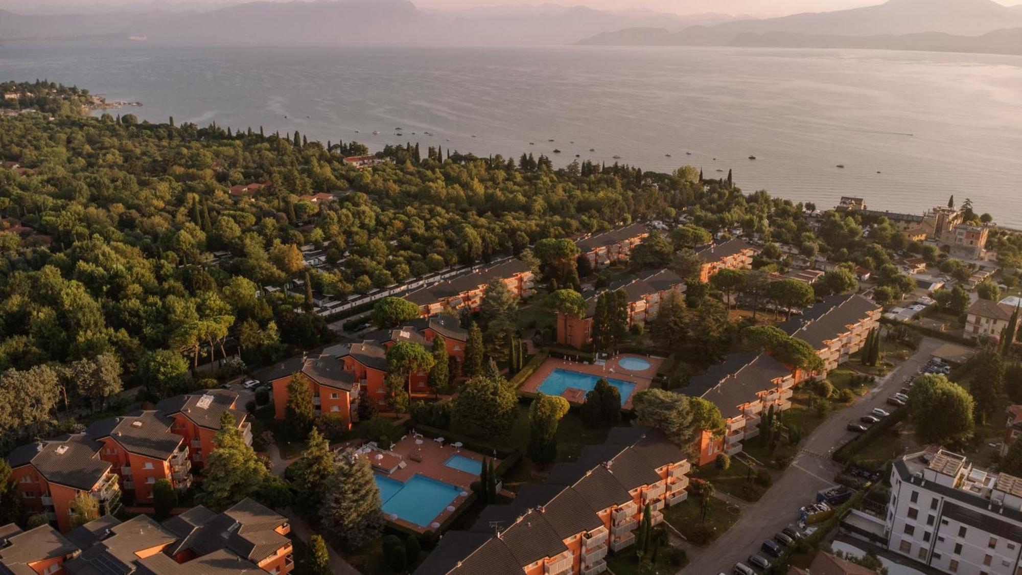 Prestige Garda Home - Ai Cappuccini Peschiera del Garda Bagian luar foto