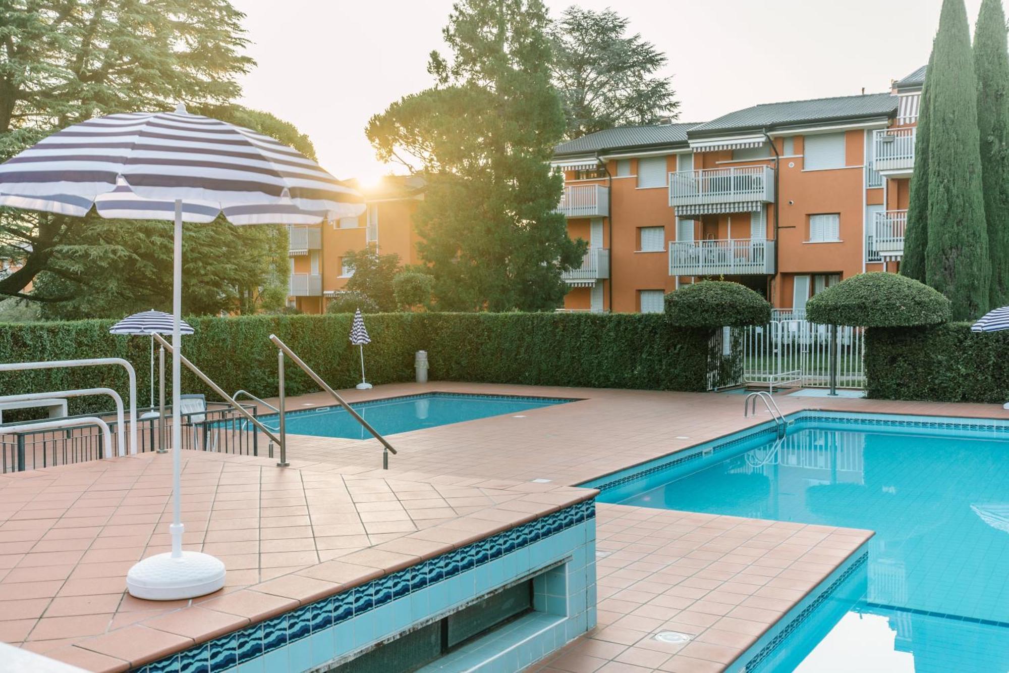 Prestige Garda Home - Ai Cappuccini Peschiera del Garda Bagian luar foto